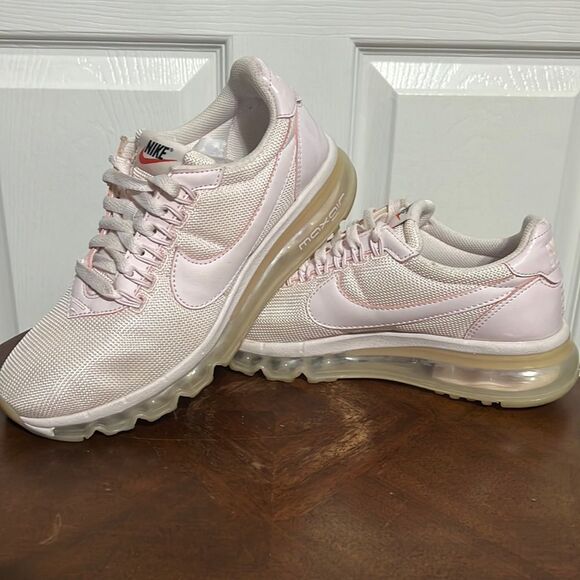 🔥🔥 NIKE AIR MAX LD - ZERO - Excellent Condition- Women Sz 8.5 - Picture 1 of 7